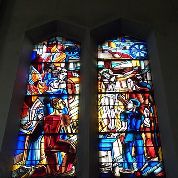 Eglise Sainte-Jeanne-dArc de Parilly