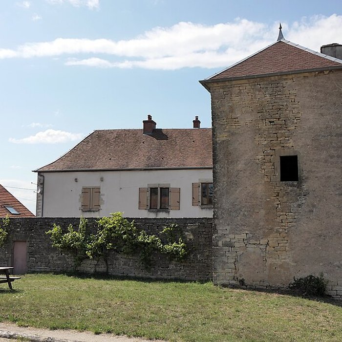 Photo de Ancienne maison forte, actuelle mairie