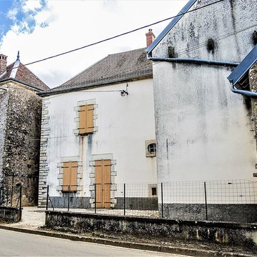 Ancienne maison forte, actuelle mairie