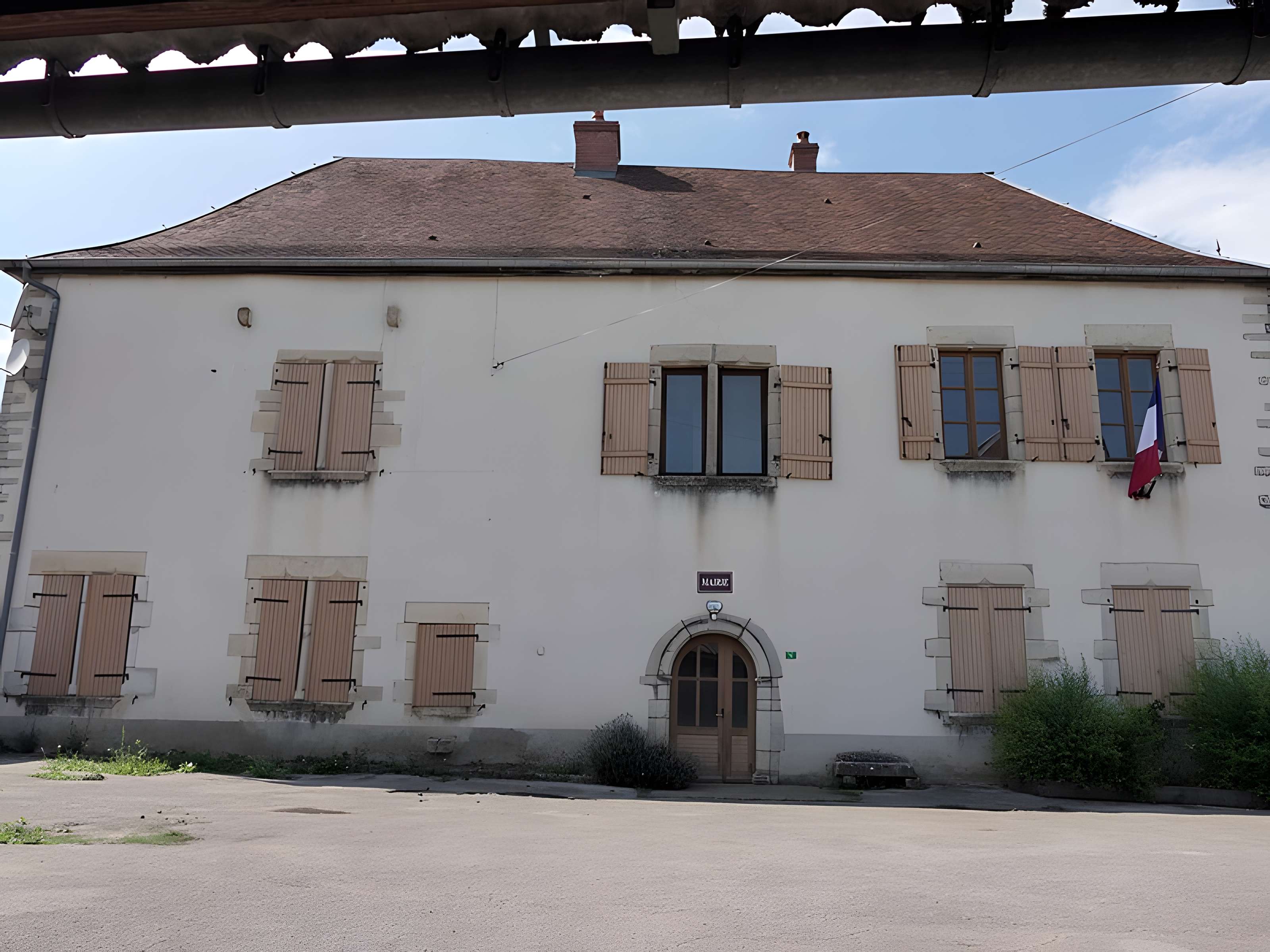 Ancienne maison forte, actuelle mairie