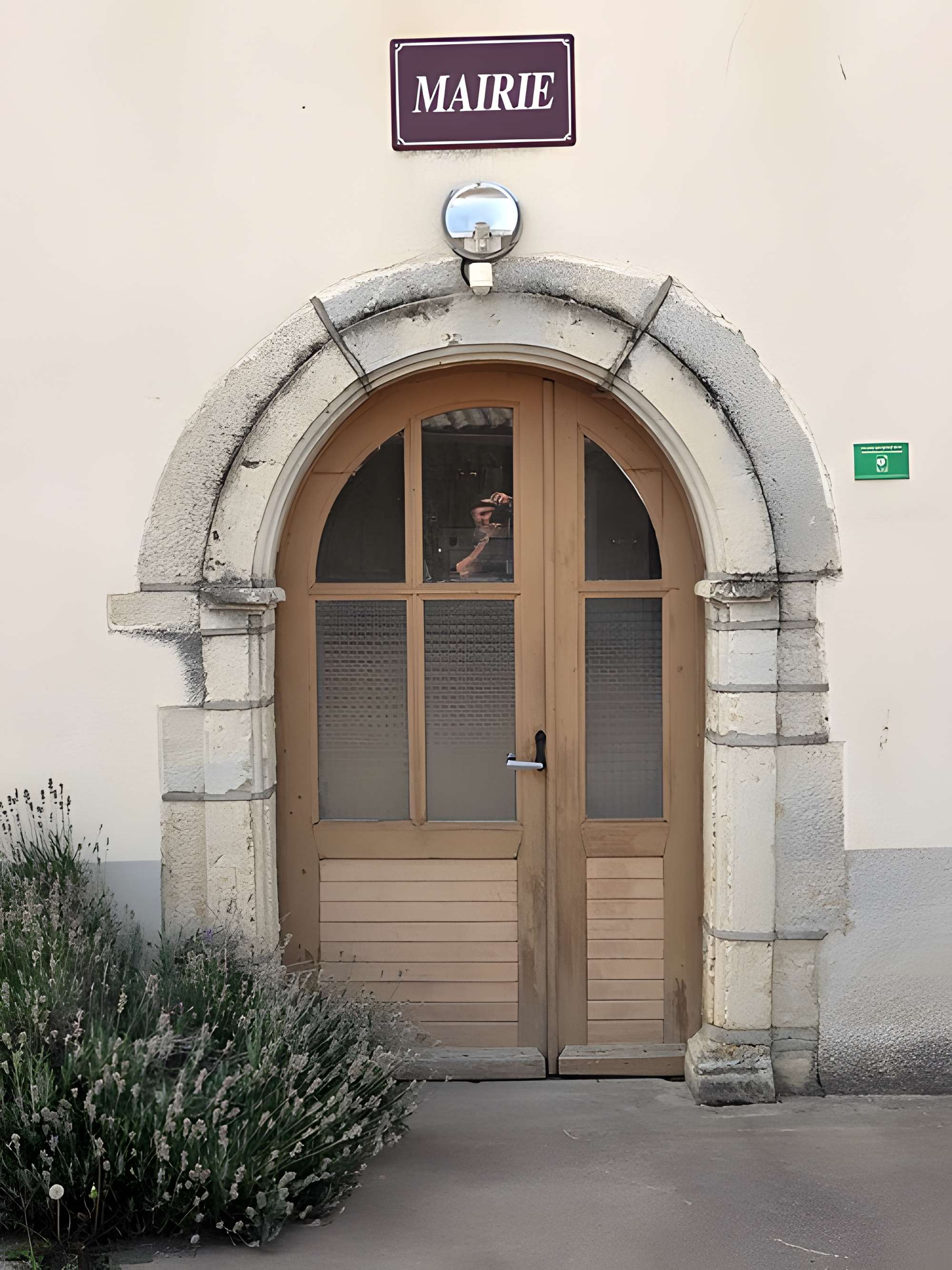 Ancienne maison forte, actuelle mairie