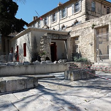 Hôtel Courtois de Langlade à Arles