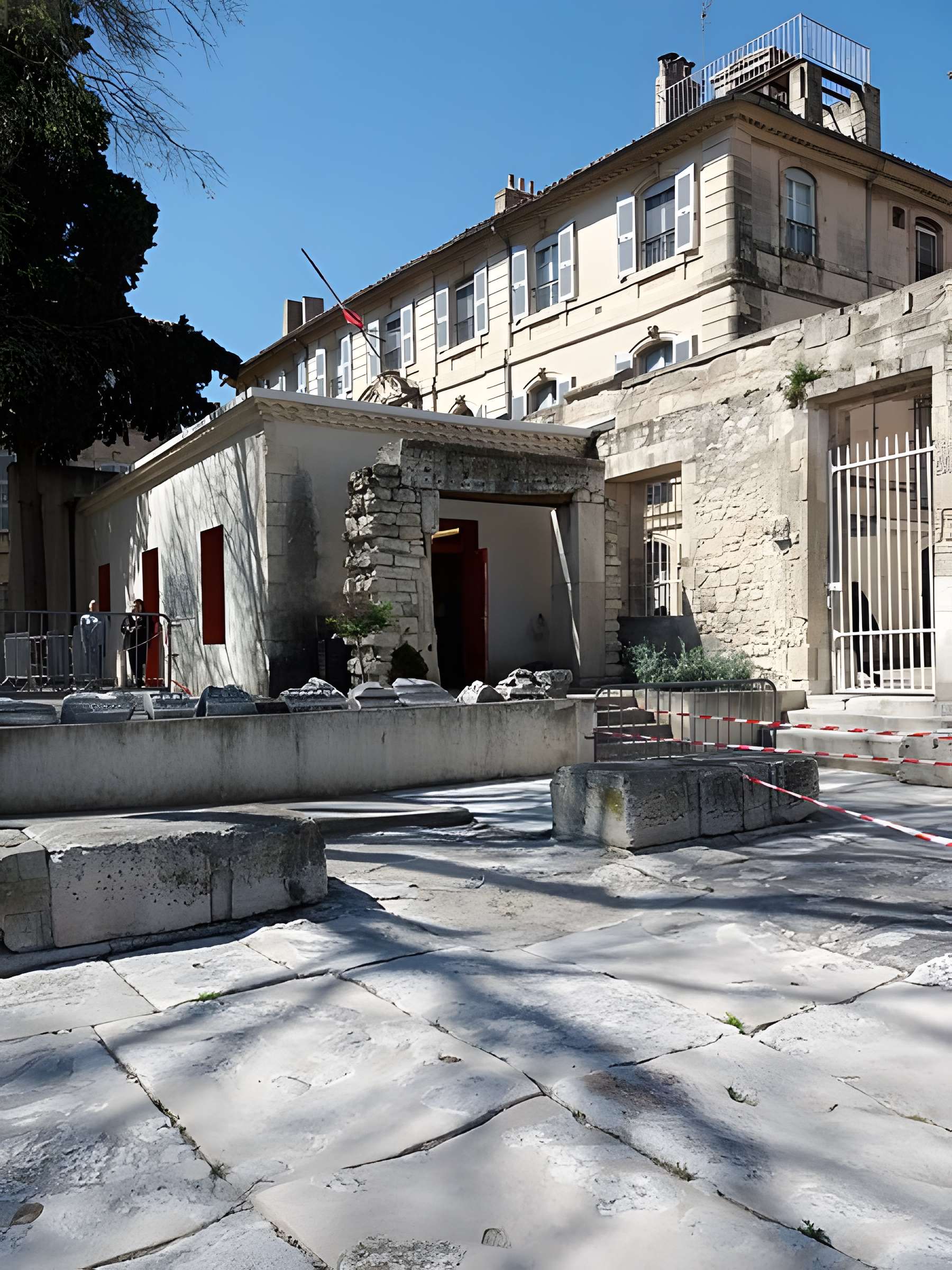 Hôtel Courtois de Langlade à Arles
