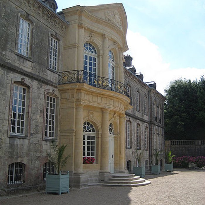 Photo de Hôtel de Beaumont à Valognes
