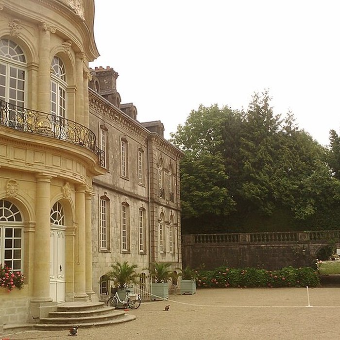 Photo de Hôtel de Beaumont à Valognes