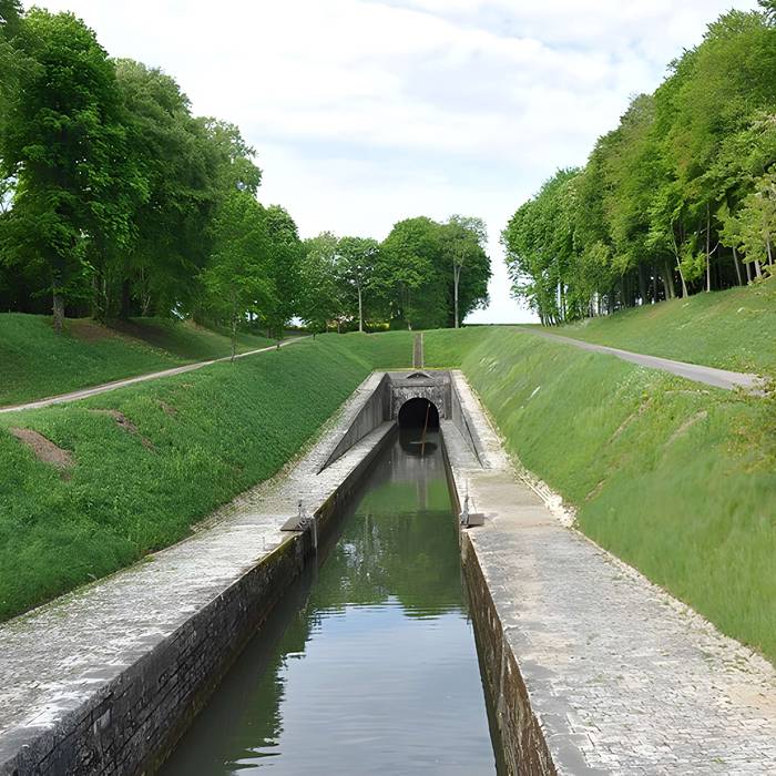 Photo de Canal souterrain de Saint-Albin également sur commune dOvanches
