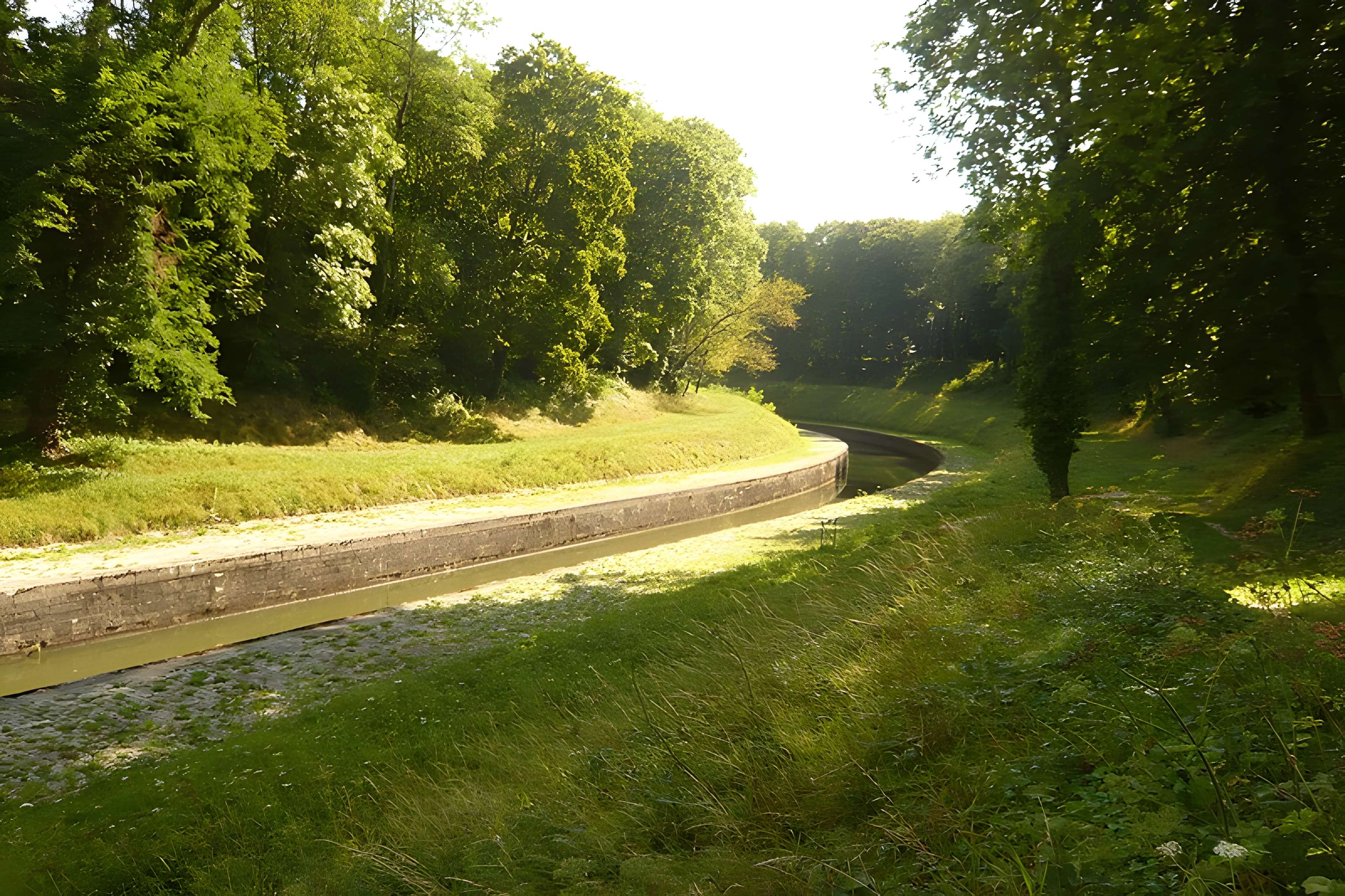 Canal souterrain de Saint-Albin (également sur commune d'Ovanches)