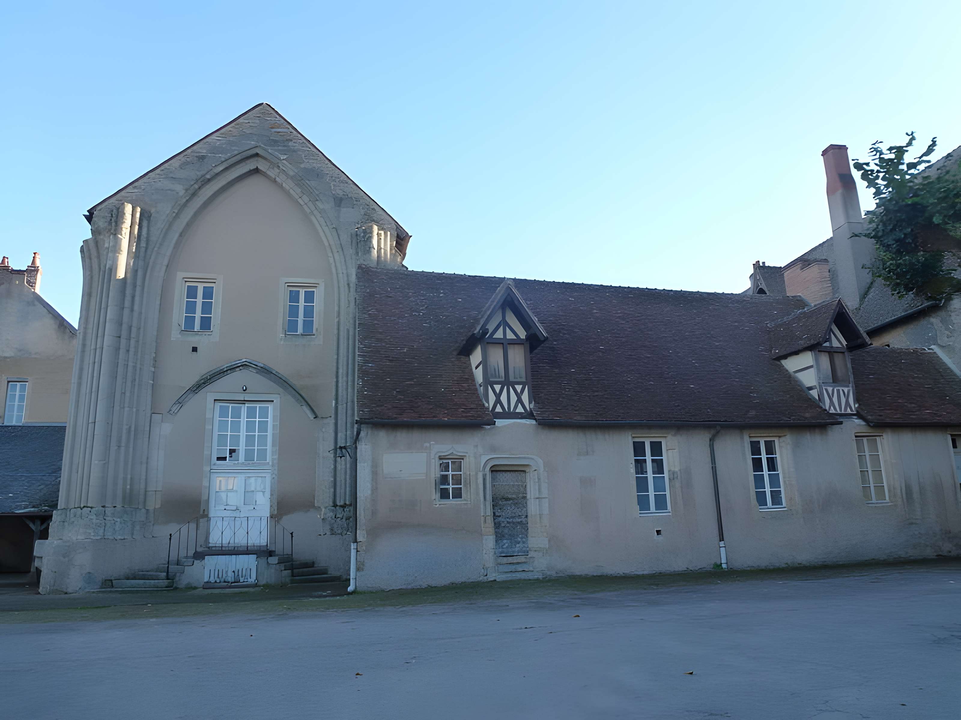 Groupe cathédral et canonial