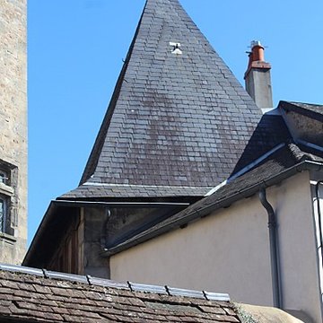 Maison Chareyre contiguë à la tour de Marchaux
