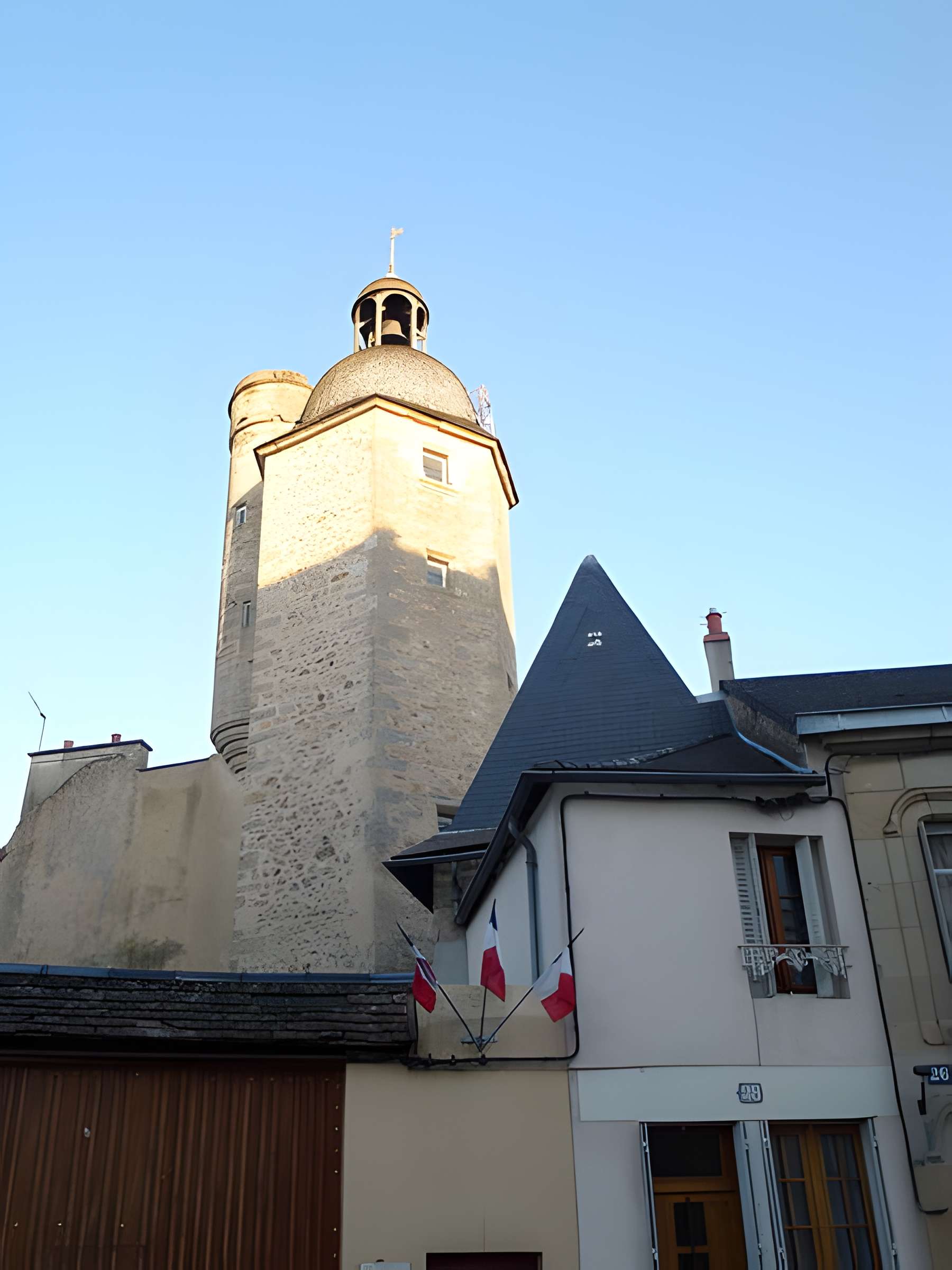 Maison Chareyre contiguë à la tour de Marchaux