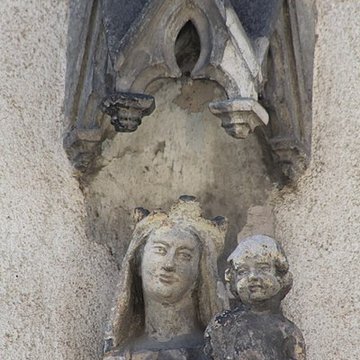 Statue de la Vierge à lenfant