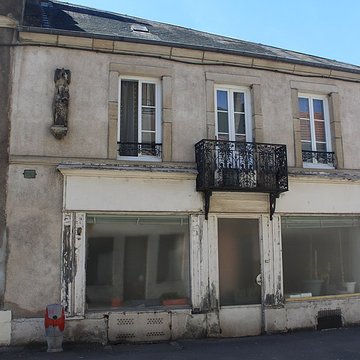 Statue de la Vierge à lenfant