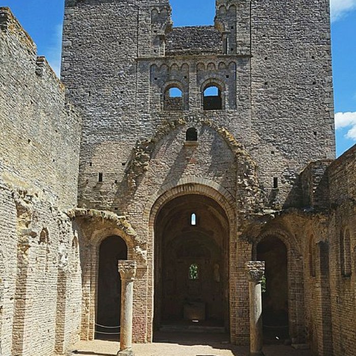 Photo de Eglise Saint-Hippolyte ruines