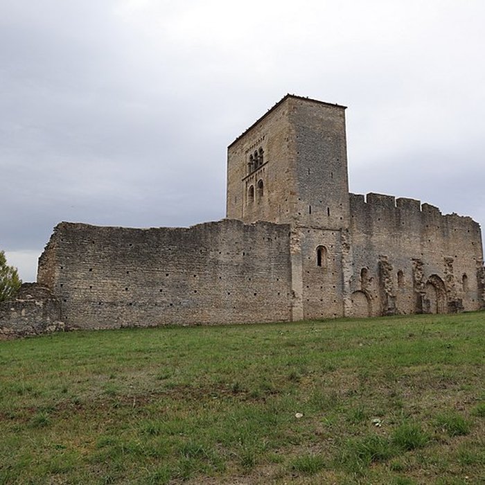 Photo de Eglise Saint-Hippolyte ruines