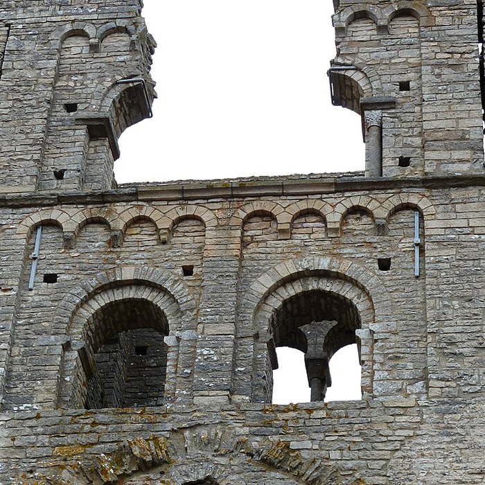 Photo de Eglise Saint-Hippolyte ruines