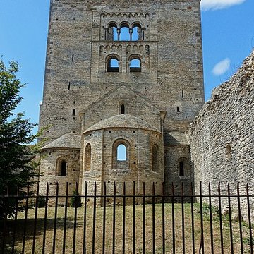 Eglise Saint-Hippolyte ruines
