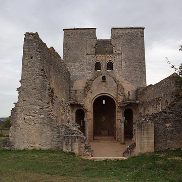 Eglise Saint-Hippolyte ruines