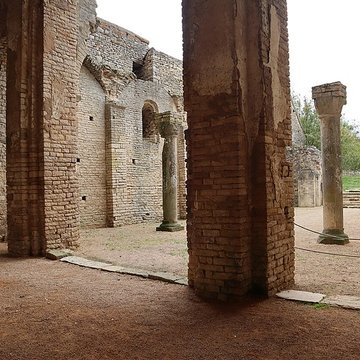 Eglise Saint-Hippolyte ruines
