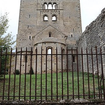 Eglise Saint-Hippolyte ruines