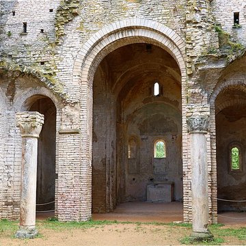 Eglise Saint-Hippolyte ruines