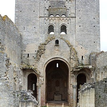 Eglise Saint-Hippolyte ruines