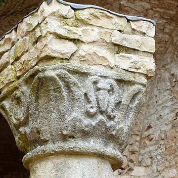 Eglise Saint-Hippolyte ruines