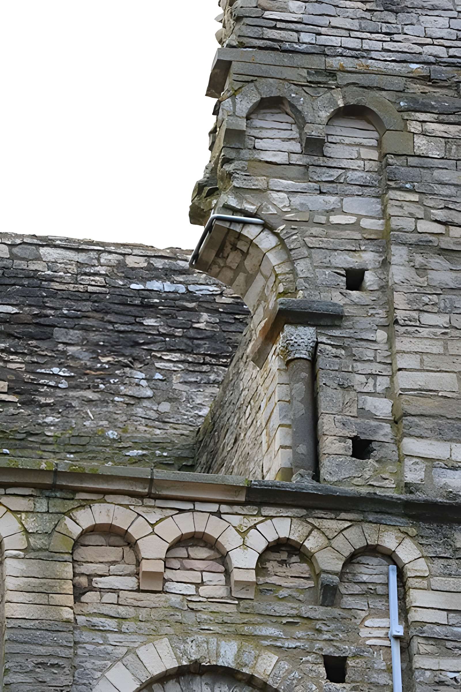 Eglise Saint-Hippolyte (ruines)