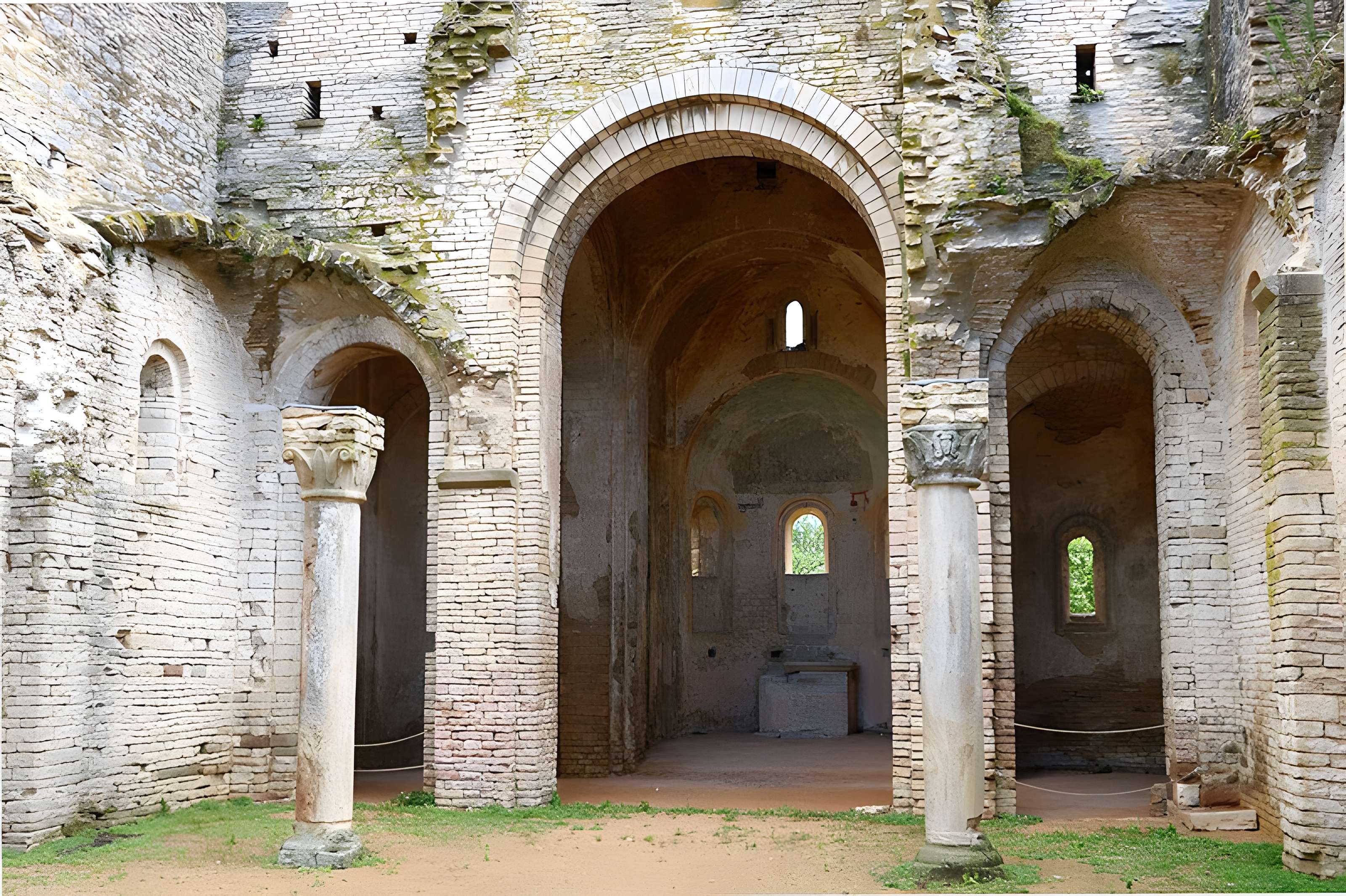 Eglise Saint-Hippolyte (ruines)