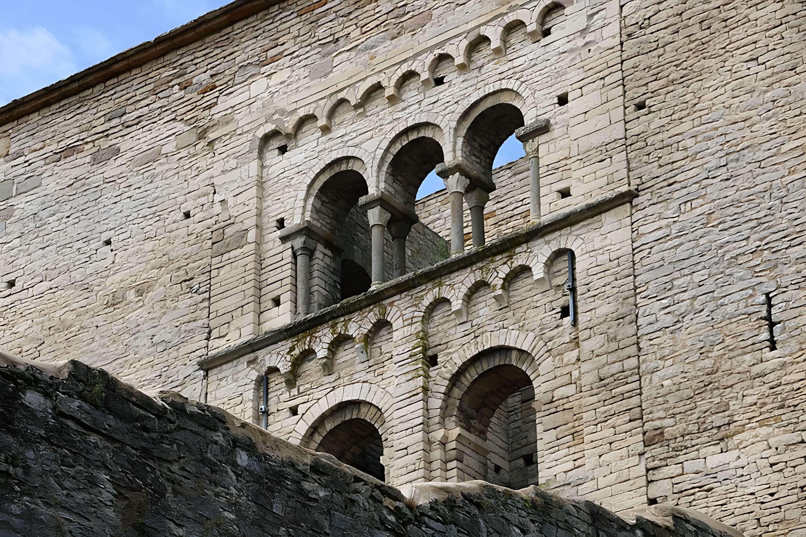 Eglise Saint-Hippolyte (ruines)