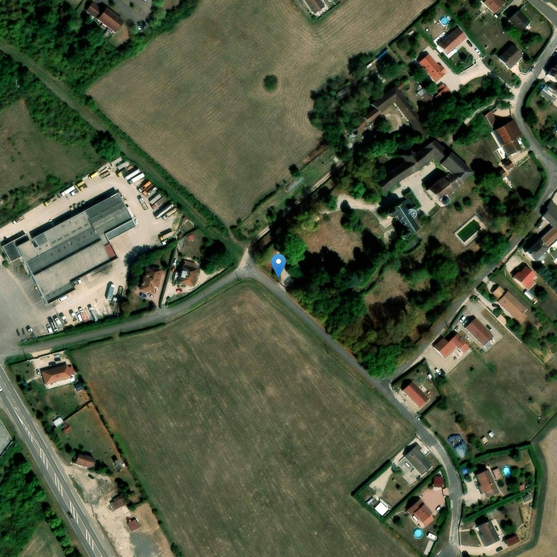 Photo de Croix du XVe siècle du château de Bellecroix