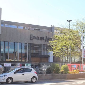 Espace des Arts et Maison des Sports, anciennement  Maison de la Culture et des Sports