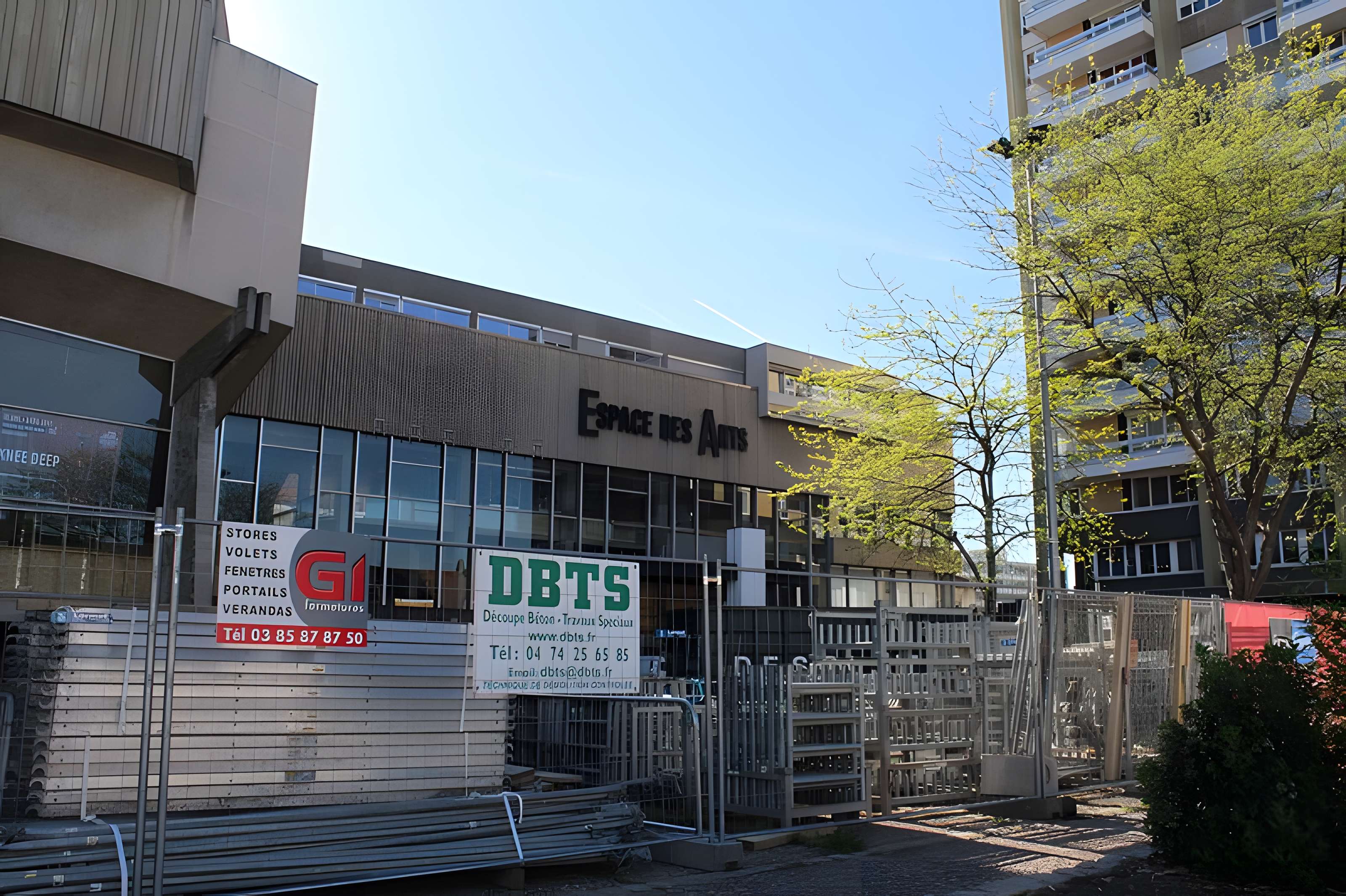 Espace des Arts et Maison des Sports, anciennement  Maison de la Culture et des Sports