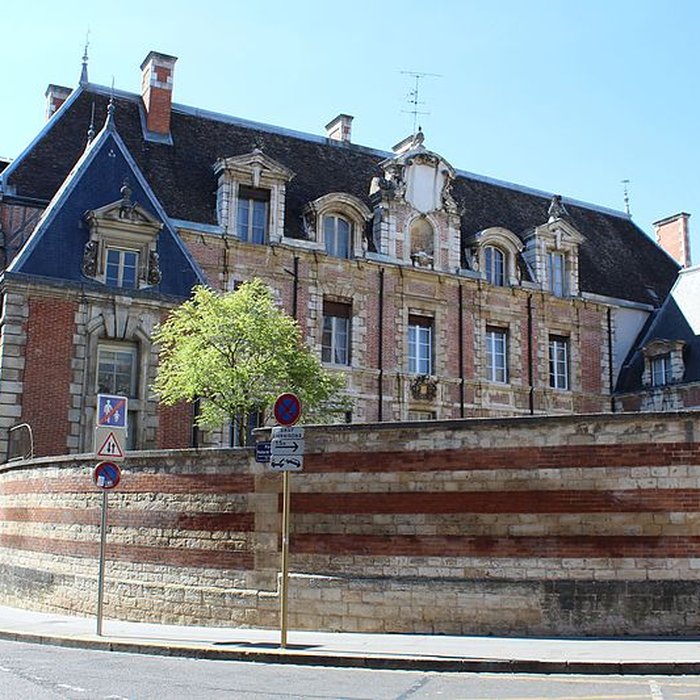Photo de Sous-préfecture ancien hôtel Lantin de Montcoy
