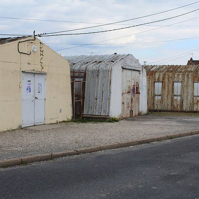 Photo de Pavillons Fillod ou préfabriqués de type parois inclinées