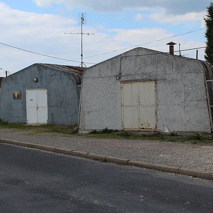 Photo de Pavillons Fillod ou préfabriqués de type parois inclinées