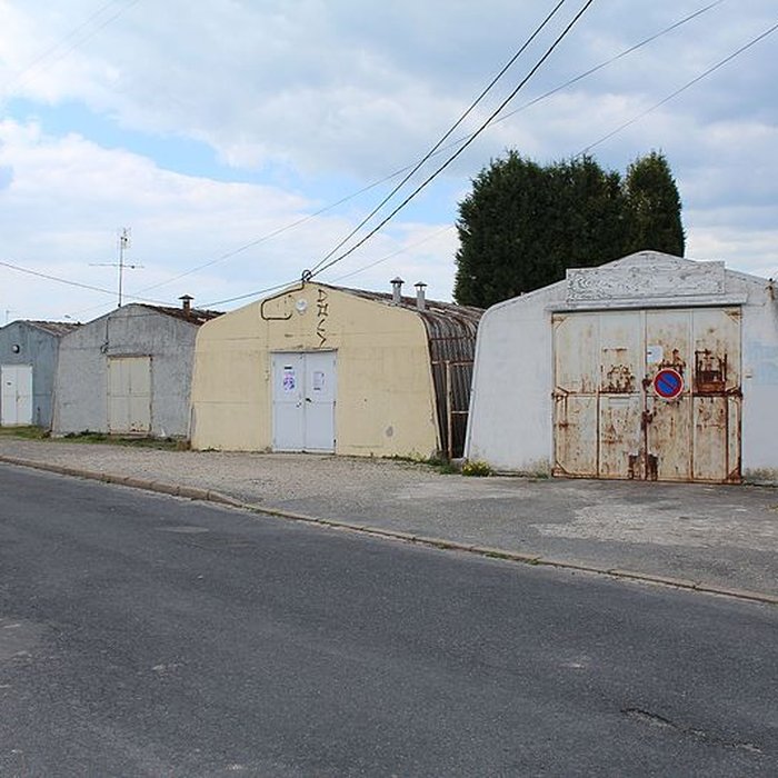 Photo de Pavillons Fillod ou préfabriqués de type parois inclinées