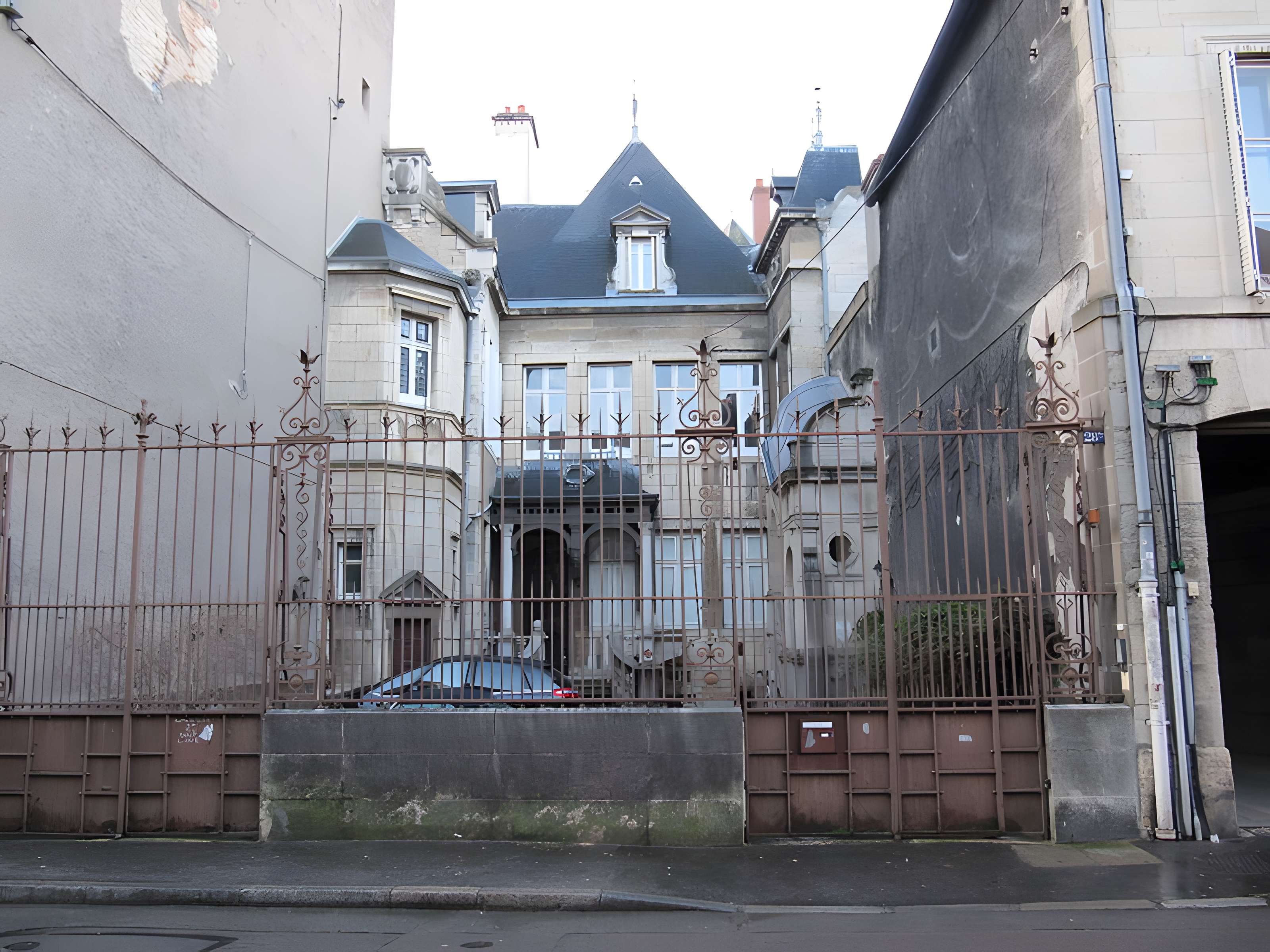 Hôtel de Laloge à Dijon