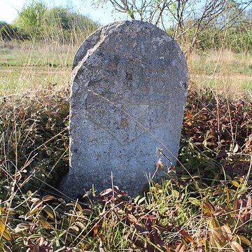 Borne armoriée également sur commune de Rully