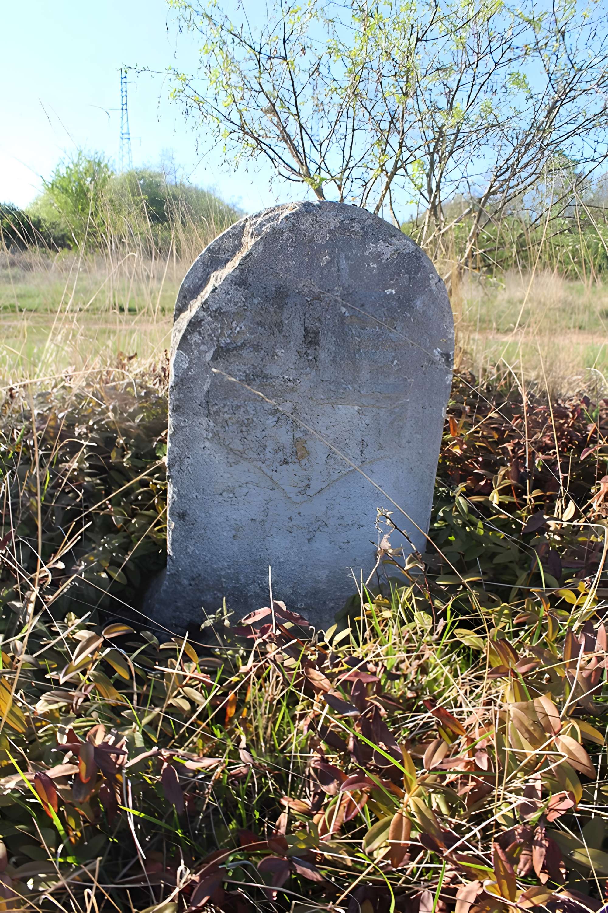 Borne armoriée (également sur commune de Rully)