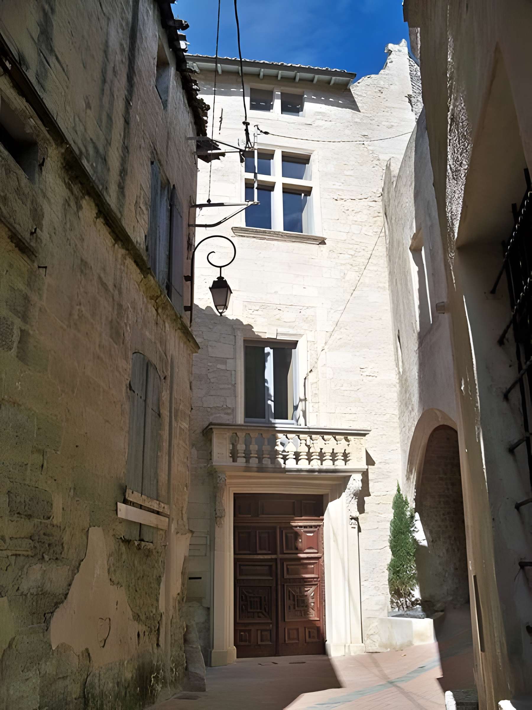 Hôtel de Laudun à Aramon 