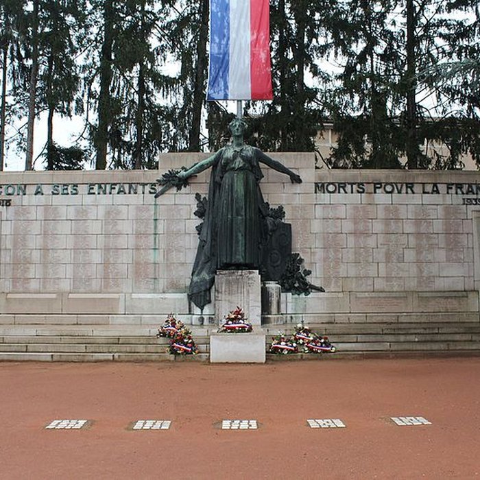 Photo de Monument aux morts