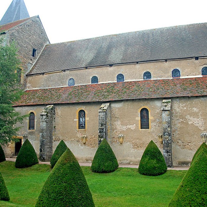 Photo de Eglise Saint-Pierre et Saint-Benoît