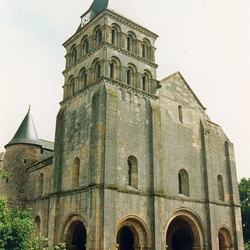 Eglise Saint-Pierre et Saint-Benoît