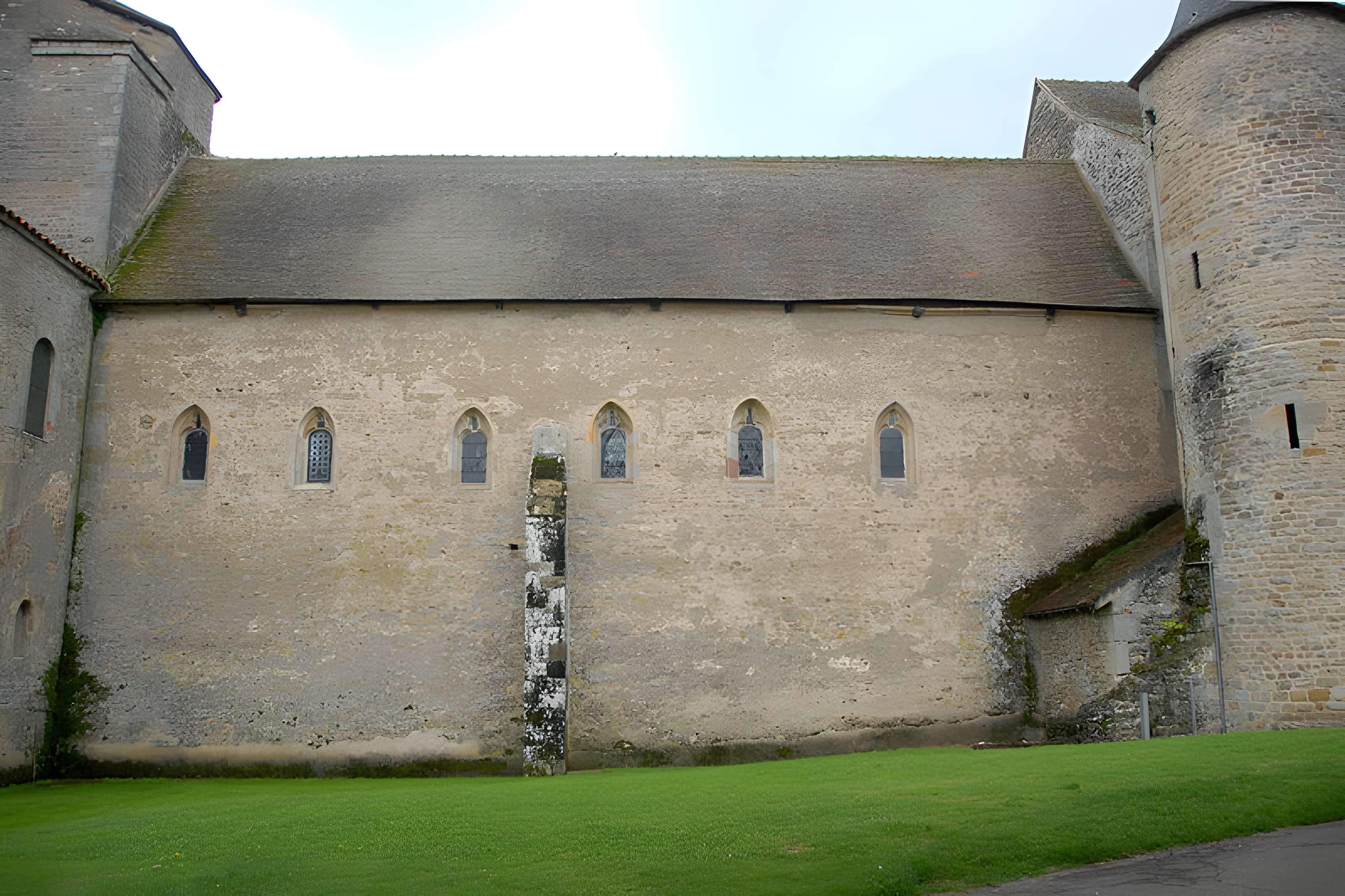 Eglise Saint-Pierre et Saint-Benoît