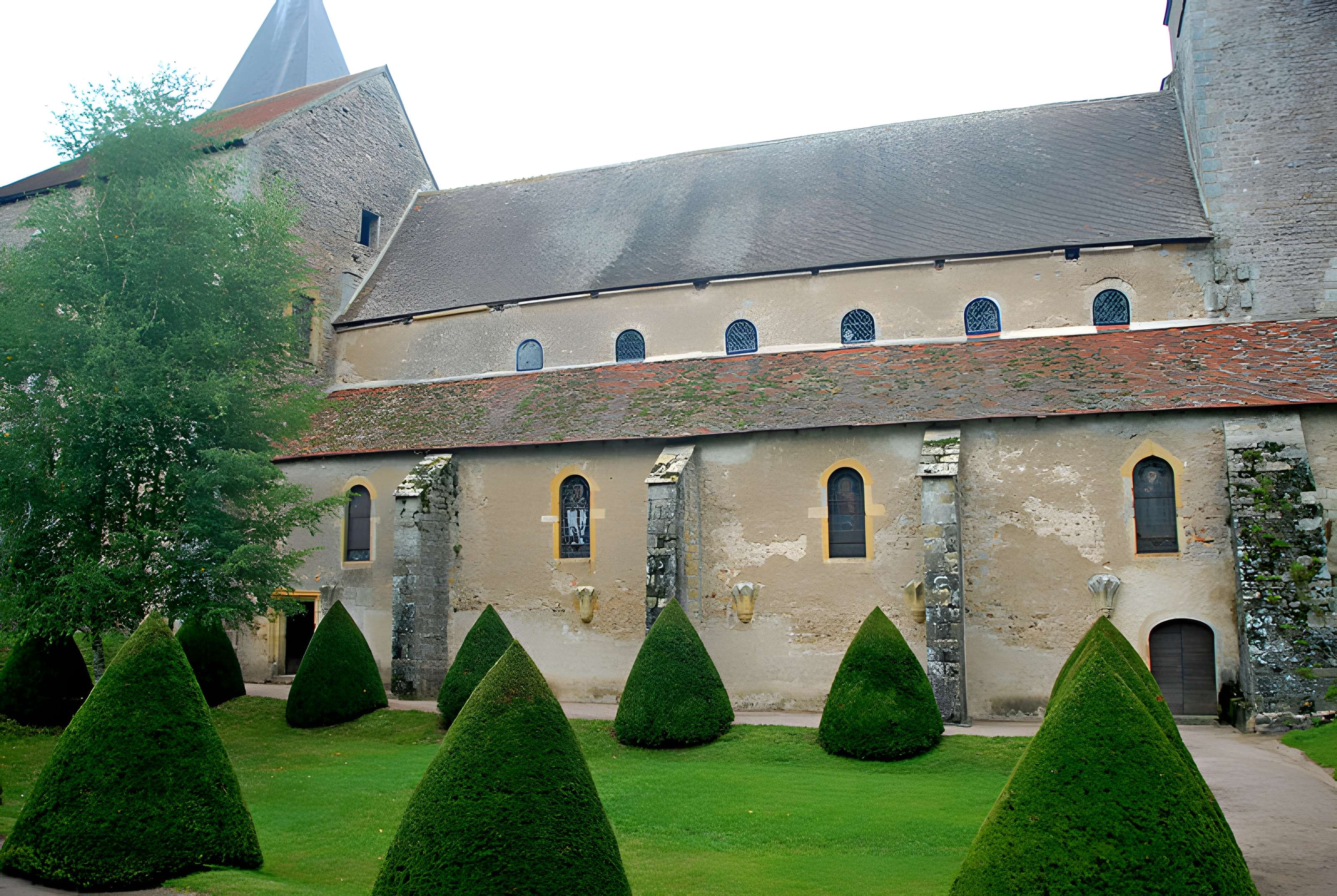 Eglise Saint-Pierre et Saint-Benoît