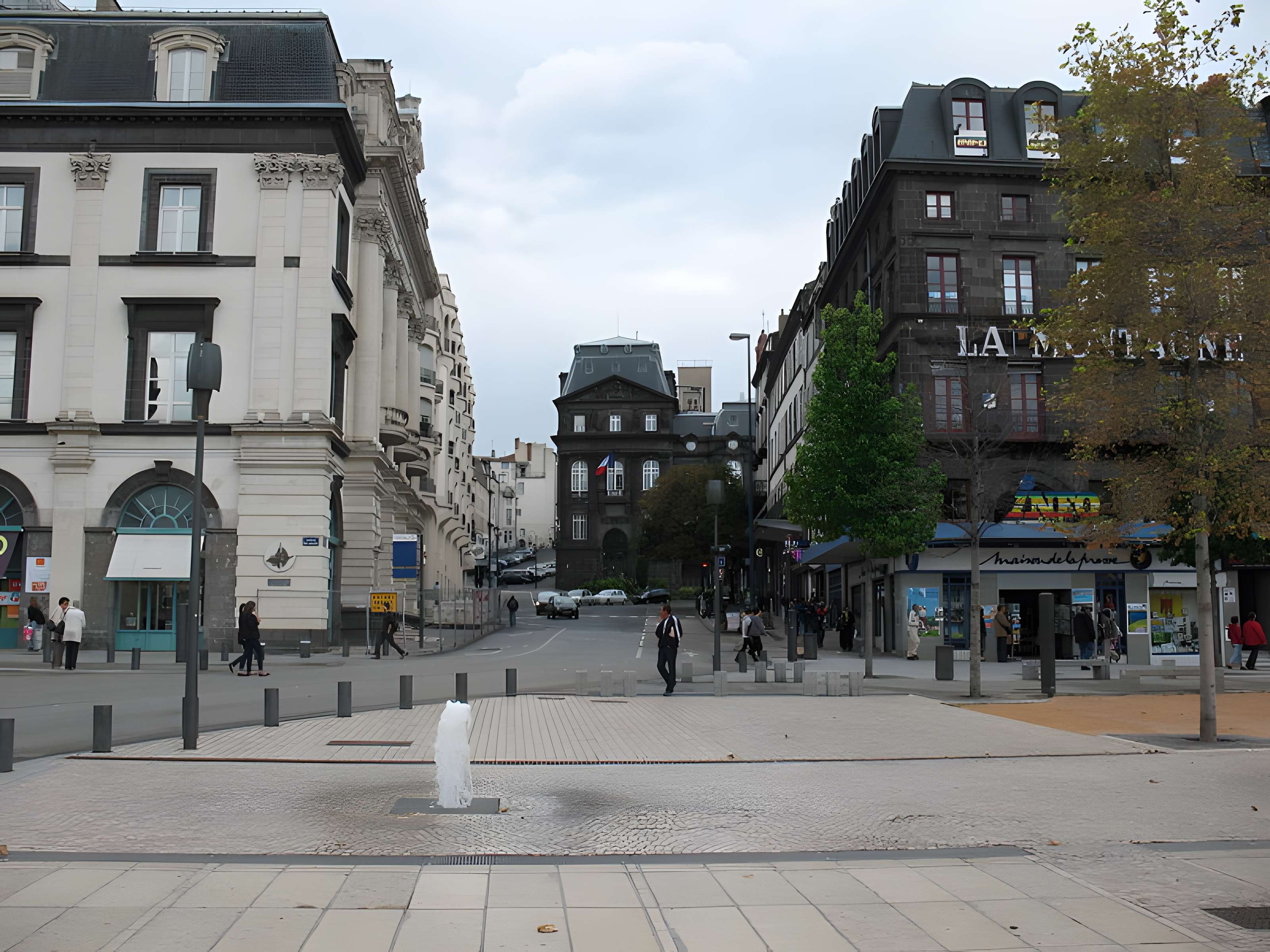Hôtel de préfecture du Puy-de-Dôme à Clermont-Ferrand