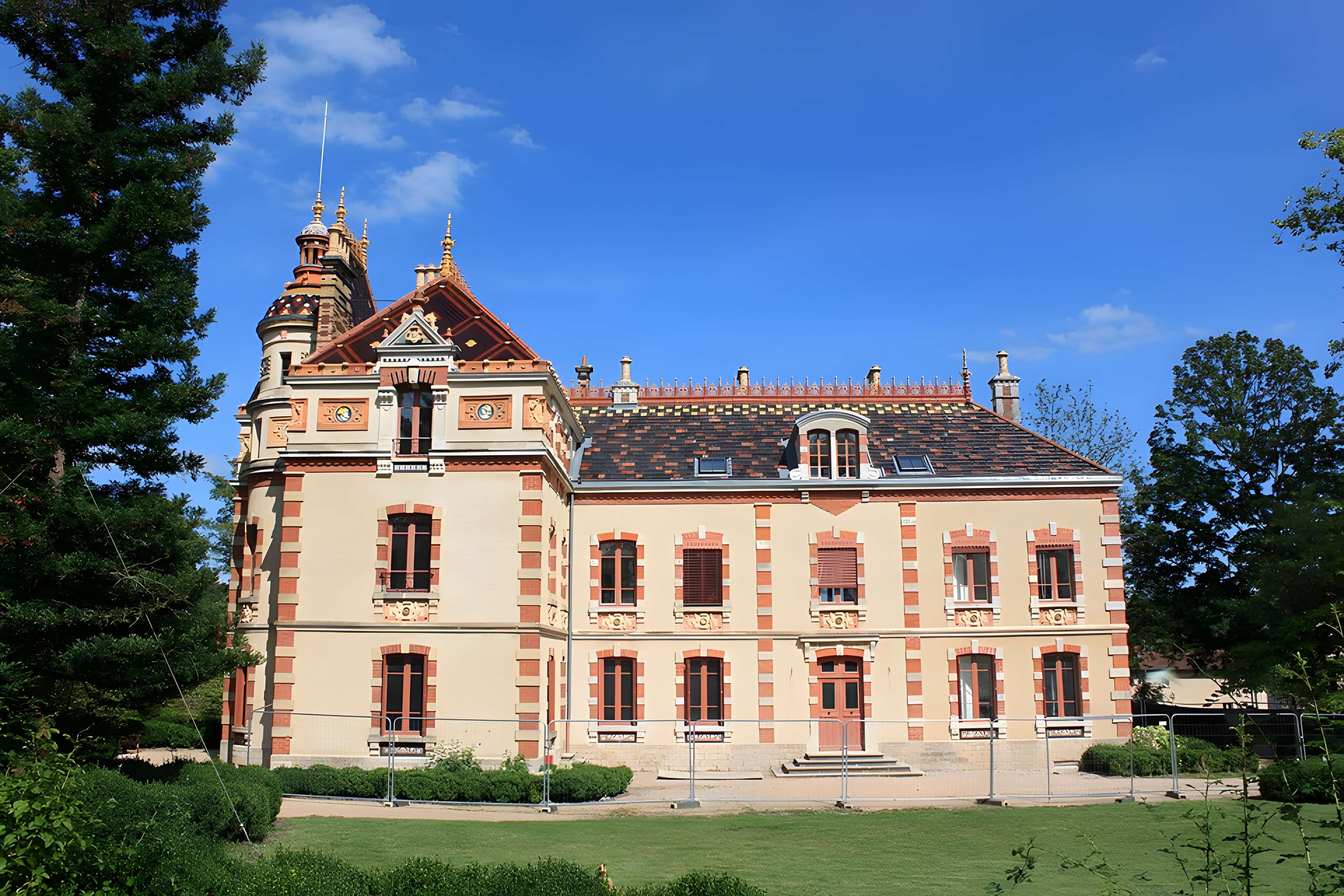 Ancienne tuilerie Perrusson-Desfontaines