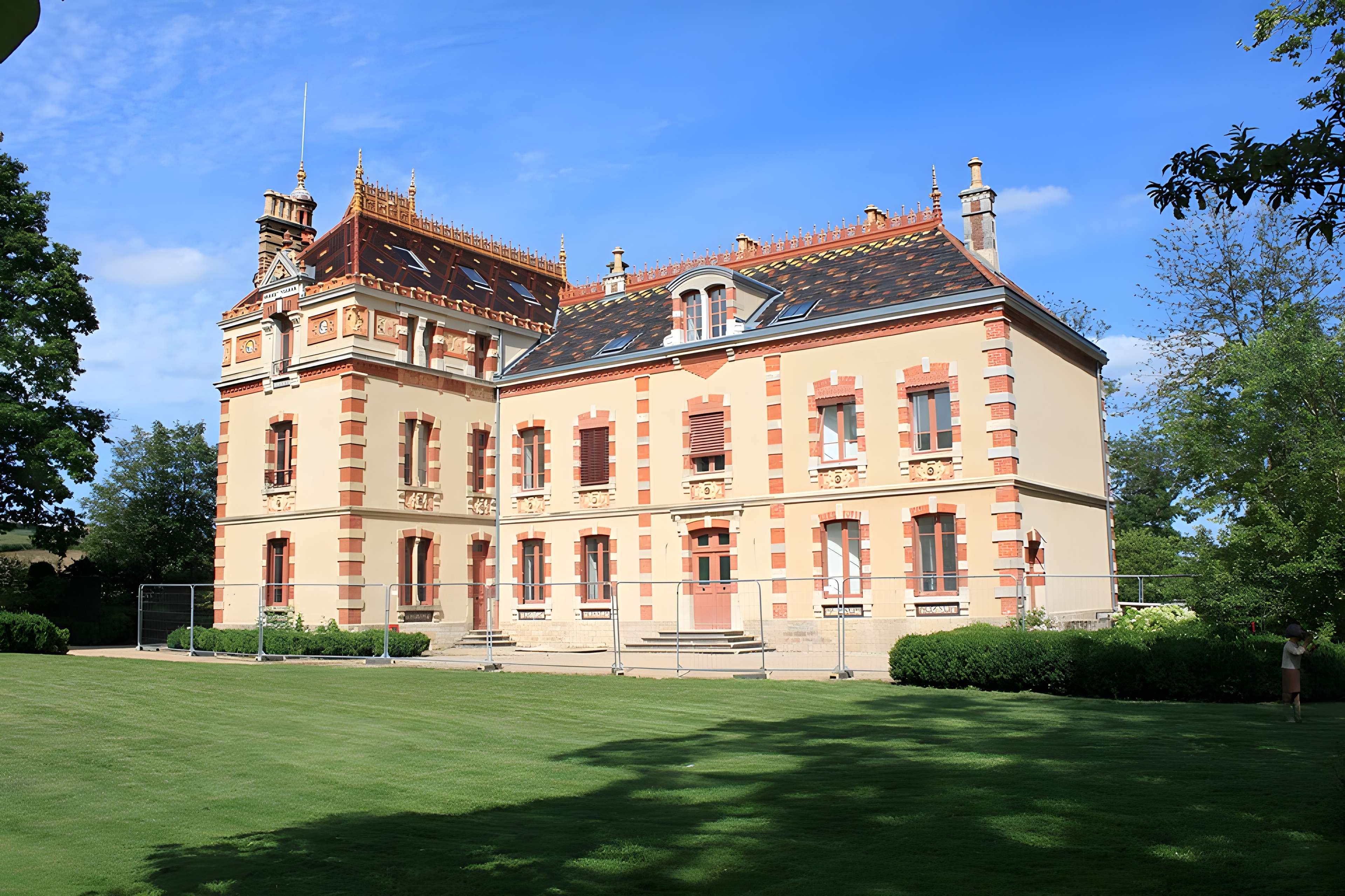 Ancienne tuilerie Perrusson-Desfontaines