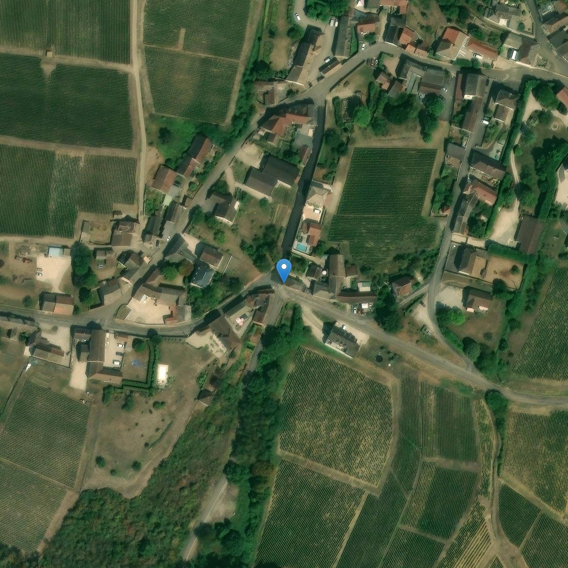 Photo de Stone Cross (ook op Dezize-les-Maranges)