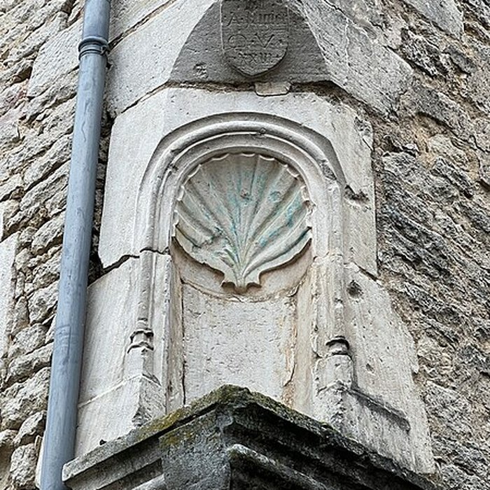 Photo de Niche avec statuette